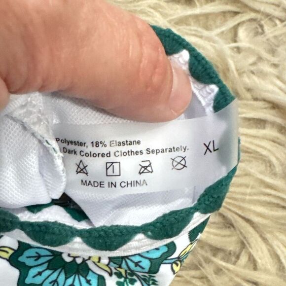 NWOT swim bottoms size XL - Picture 2 of 3